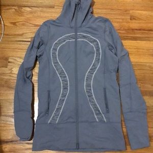 Lululemon grey jacket